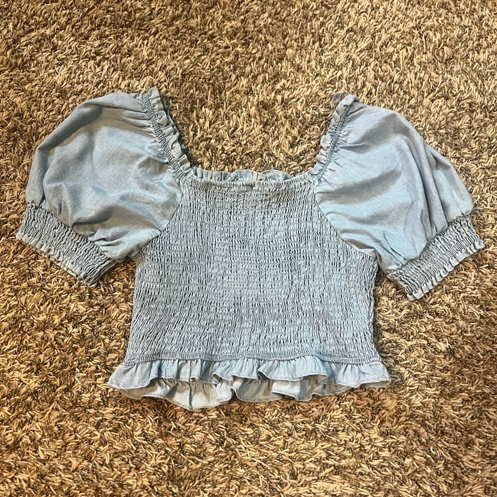 love riche denim colored cropped dress shirt
